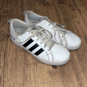 Adidas Sneakers Size 8 Men’s